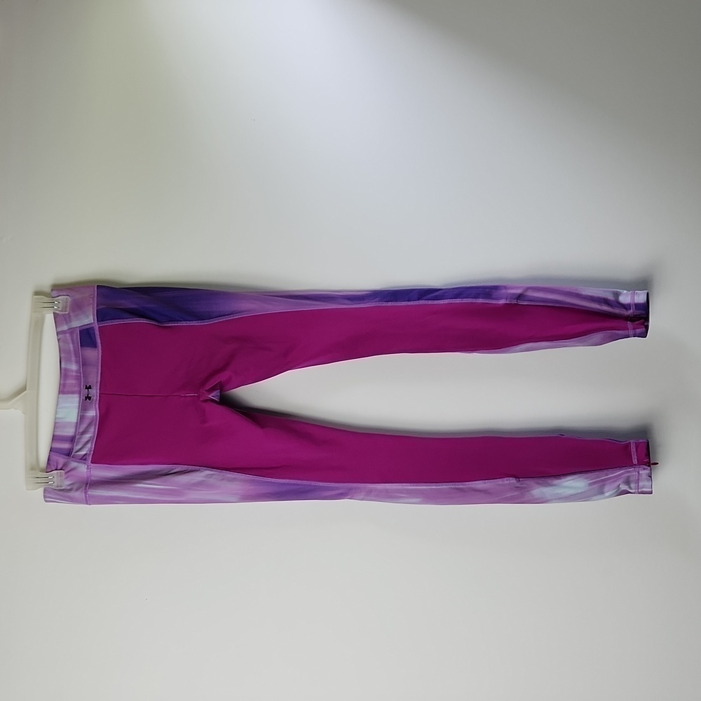 All Season Gear Leggings by Under Armor size S - Picture 4 of 6